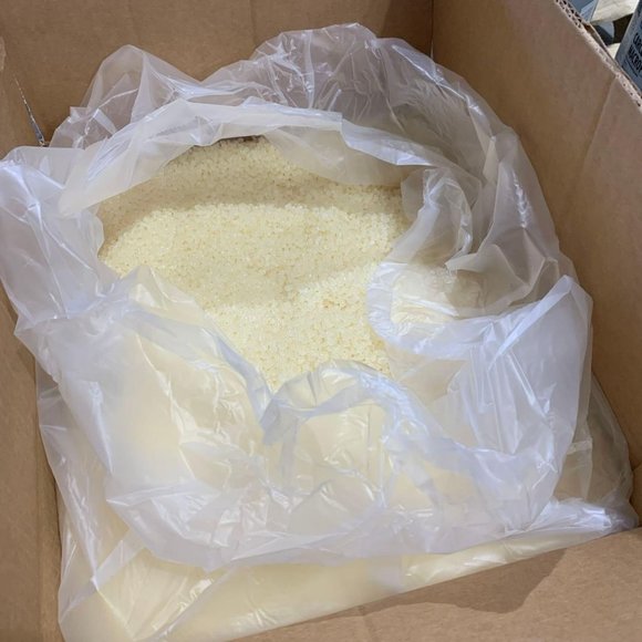 HB Fuller Hot Melt Adhesive Pellets 1lb Bag 2H882PE Glue Pellets - Picture 2 of 2